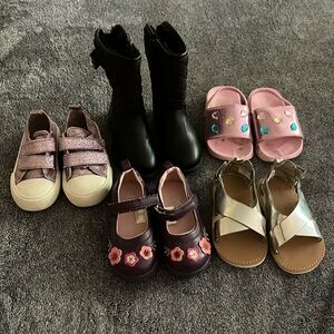 5 pairs of girls shoes very good condition size 6